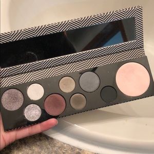 Basic Bitch Mac pallet